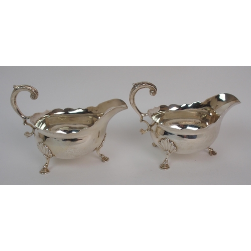 287 - A pair of 18th Century sauceboats