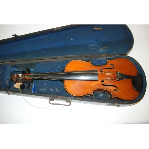 399 - An early two-piece back violin