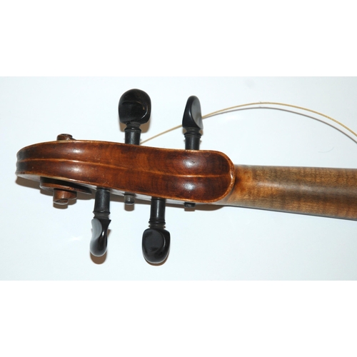 399 - An early two-piece back violin