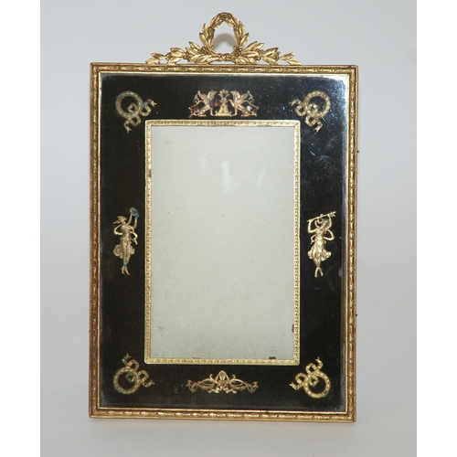 404 - A Victorian gilt-brass photograph frame