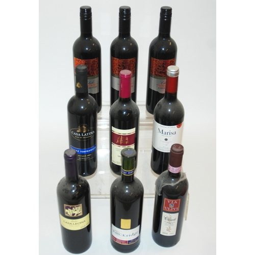 549 - A large collection of approximately one hundred and seven bottles of wine