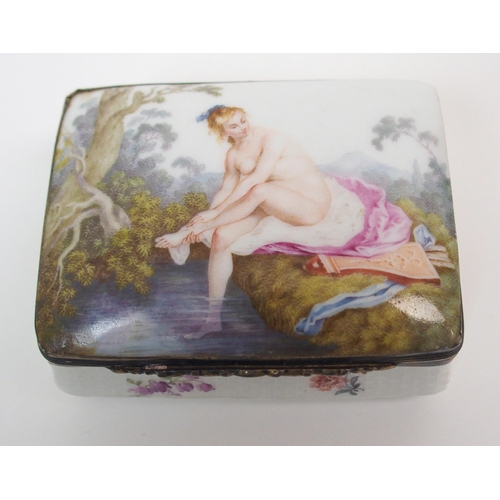 569 - A Meissen rectangular osier relief porcelain box and cover