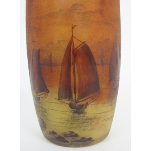 652 - A Daum Nancy glass vase