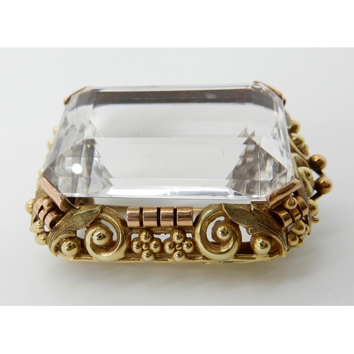 669 - A ROCK CRYSTAL BROOCH IN THE JUGENSTIL STYLE