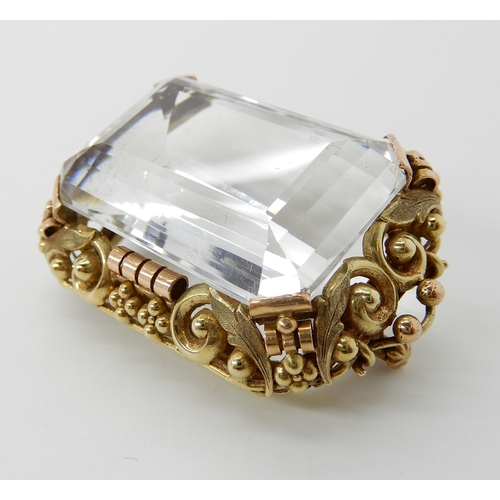 669 - A ROCK CRYSTAL BROOCH IN THE JUGENSTIL STYLE