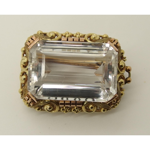 669 - A ROCK CRYSTAL BROOCH IN THE JUGENSTIL STYLE