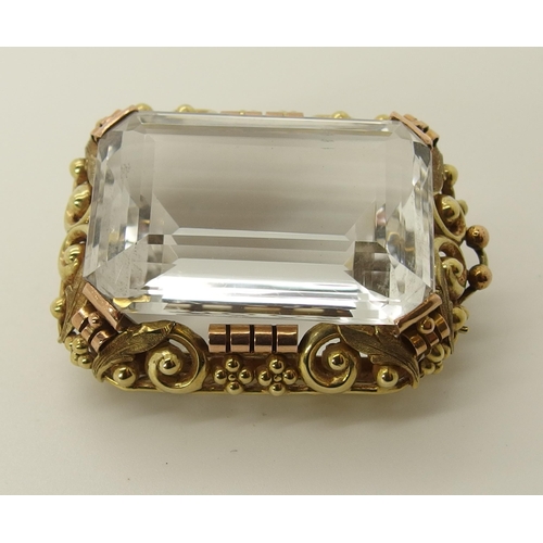 669 - A ROCK CRYSTAL BROOCH IN THE JUGENSTIL STYLE