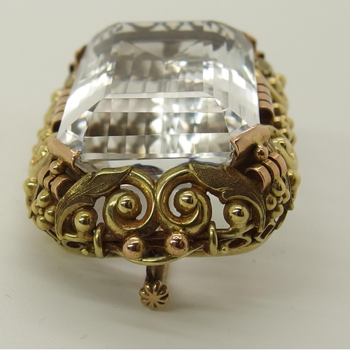 669 - A ROCK CRYSTAL BROOCH IN THE JUGENSTIL STYLE