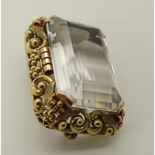 669 - A ROCK CRYSTAL BROOCH IN THE JUGENSTIL STYLE