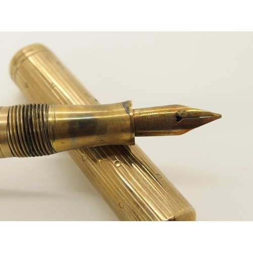 670 - A 9CT GOLD WATERMAN'S IDEAL FOUNTAIN PEN