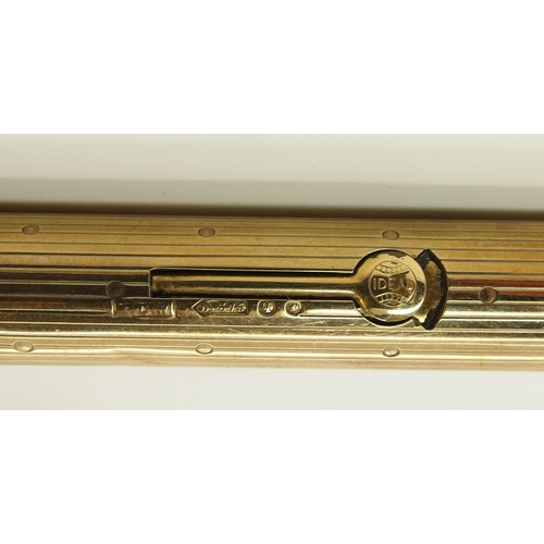 670 - A 9CT GOLD WATERMAN'S IDEAL FOUNTAIN PEN