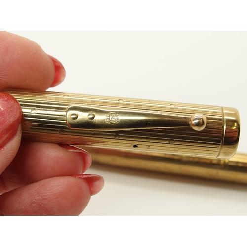 670 - A 9CT GOLD WATERMAN'S IDEAL FOUNTAIN PEN