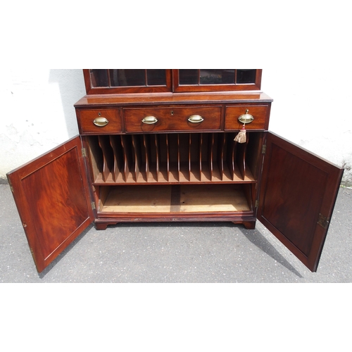 813 - A 19TH CENTURY MAHOGANY SECRETAIRE BOOKCASE