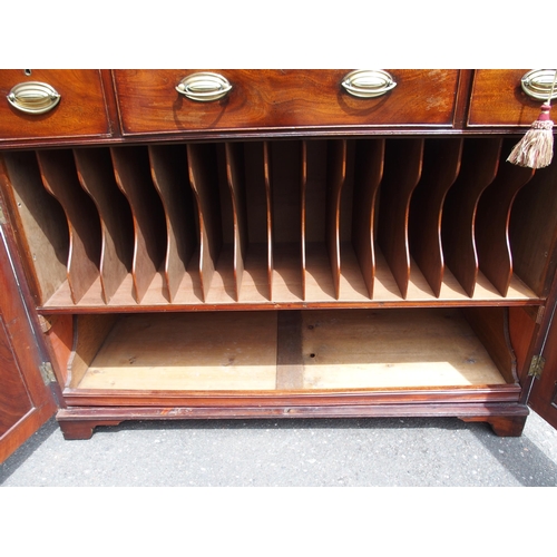 813 - A 19TH CENTURY MAHOGANY SECRETAIRE BOOKCASE