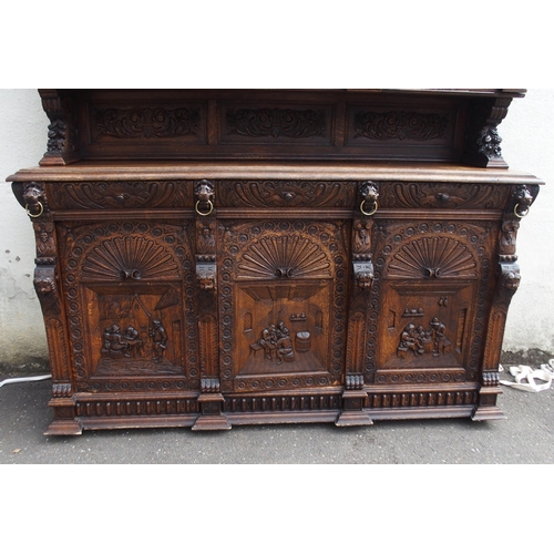 821 - A CONTINENTAL OAK DISPLAY SIDEBOARD