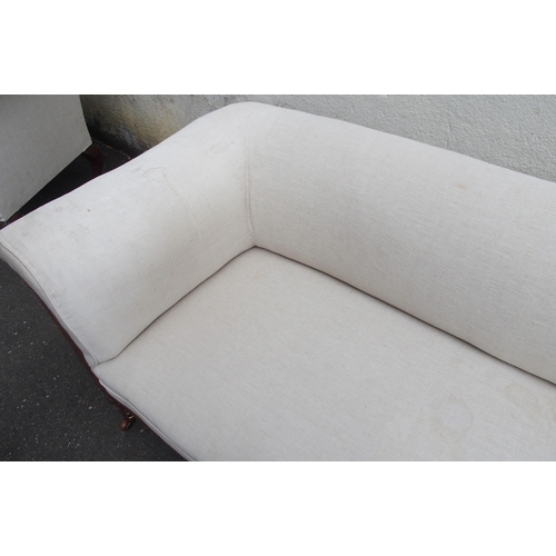 825 - A VICTORIAN SETTEE