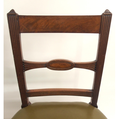 827 - A SET OF FOUR SCOTTISH LATE REGENCY MAHOGANY DINING CHAIRS