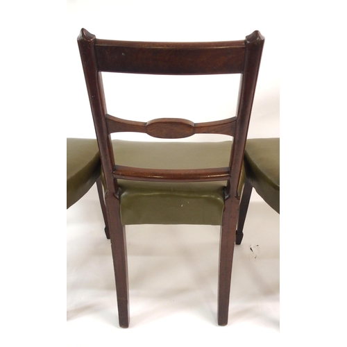 827 - A SET OF FOUR SCOTTISH LATE REGENCY MAHOGANY DINING CHAIRS