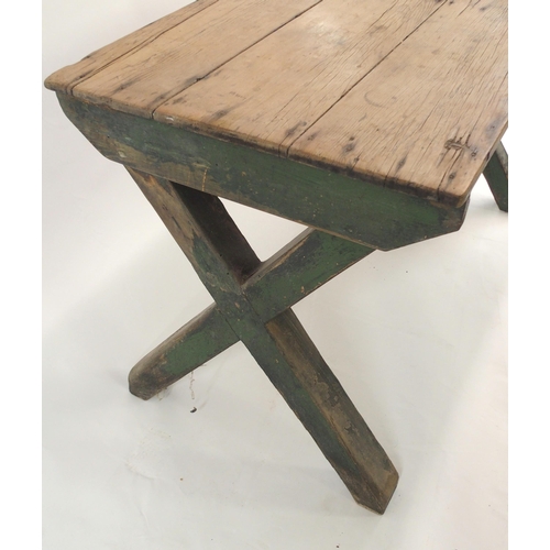 828 - A FRENCH PINE KITCHEN TABLE