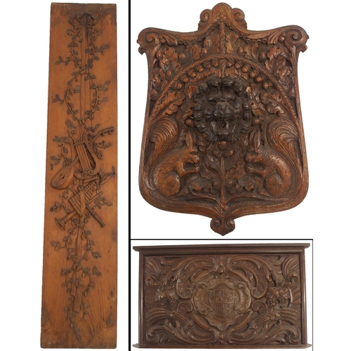 834 - AN OAK ARMORIAL PANEL