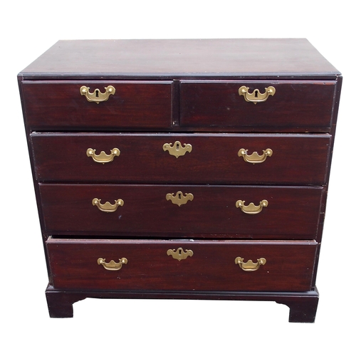 837 - A GEORGIAN MAHOGANY CHEST