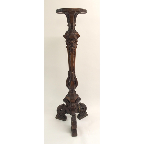 847 - A CONTINENTAL WALNUT TORCHERE