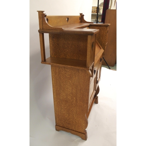 858 - AN ARTS AND CRAFTS OAK WRITING DESK