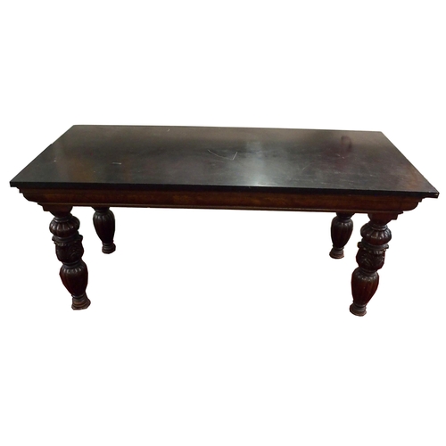 870 - A VICTORIAN WALNUT PIER TABLE