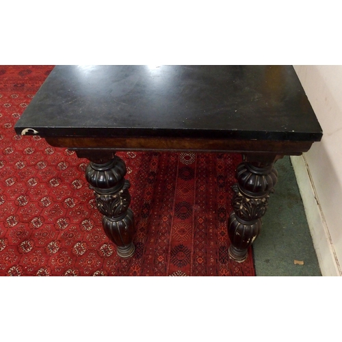 870 - A VICTORIAN WALNUT PIER TABLE