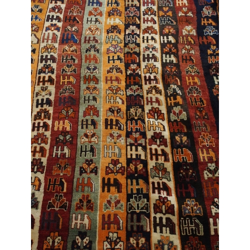 887 - A QUASQAI RUG