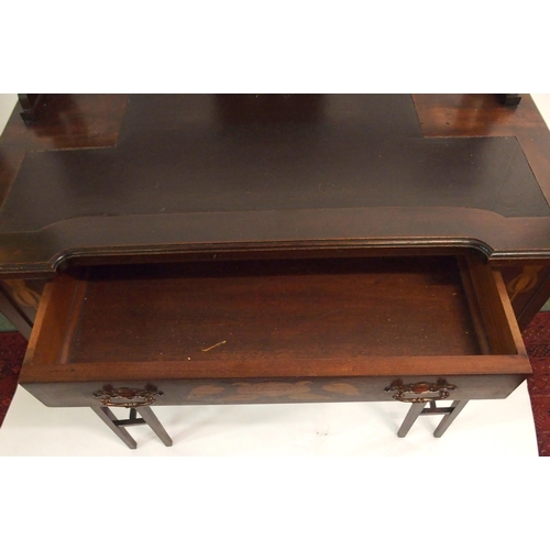 895 - AN ARTS AND CRAFTS MAHOGANY WRITING DESK