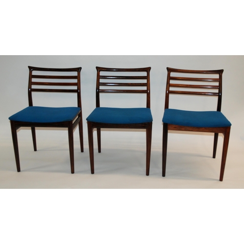 900 - A SET OF SIX 1960S DANISH ERLING TORVITS FOR SORO STOLEFABRIK ROSEWOOD LADDERBACK CHAIRS