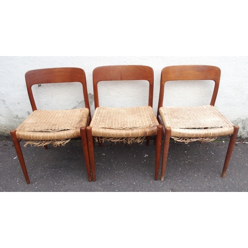 905 - A SET OF TEN J L MOLLER TEAK CHAIRS