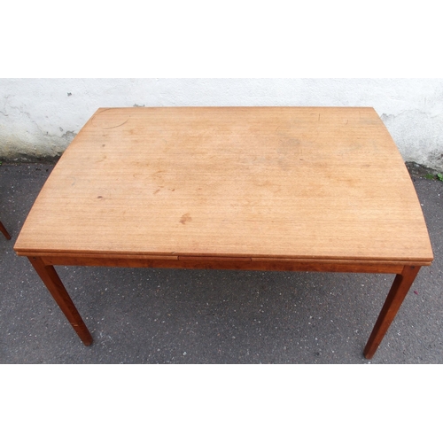 913 - A MID-CENTURY FRANCE AND SON TEAK EXTENDING DINING TABLE