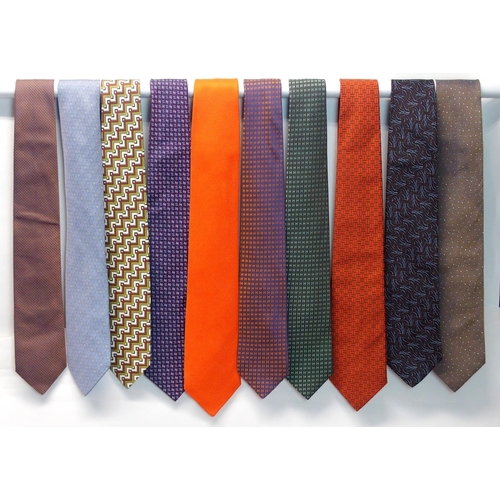 1482 - A COLLECTION OF TEN HERMES SILK TIES