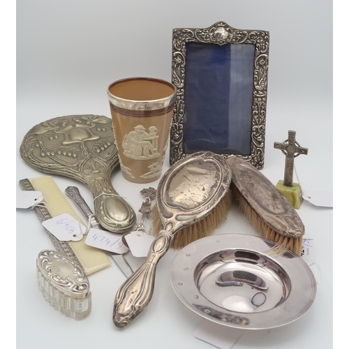 424 - A collection of silver including an armada dish, by Carr's of Sheffield, 2002, a silver collared Dou... 