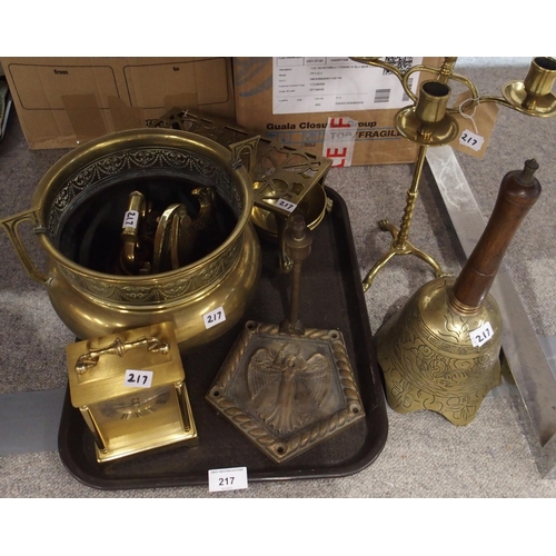 217 - A quantity of brass including a Chinese bell, a planter, a trivet etc