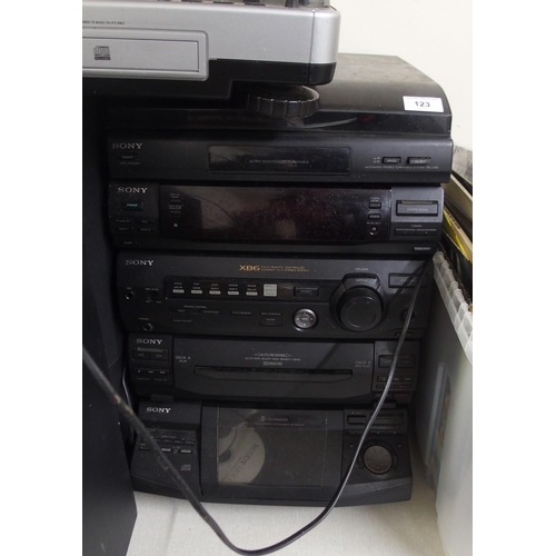 123 - A Sony stereo system with a pair of S.A.W speakers and an Ion turntable (4)