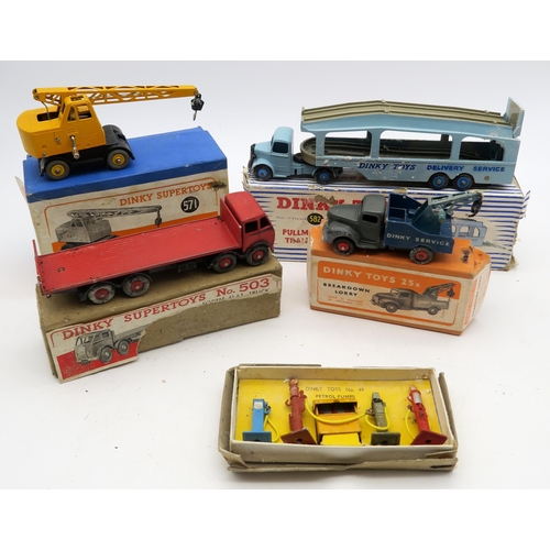 539 - Five various boxed Dinky Toys, including no. 49 Petrol Pumps and Oil Bin, no. 571 Coles Mobile Crane... 