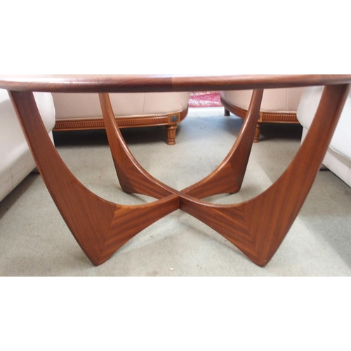 122 - A mid 20th century teak G Plan 