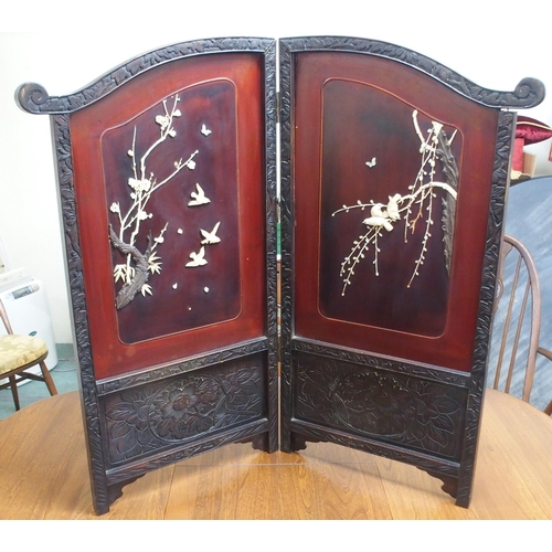 156 - A 19th century Chinese hardwood and lacquerware screen with bone inlays