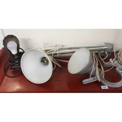 160 - A lot of five assorted mid 20th century lamps to include two anglepoise style lamps (one without bas... 