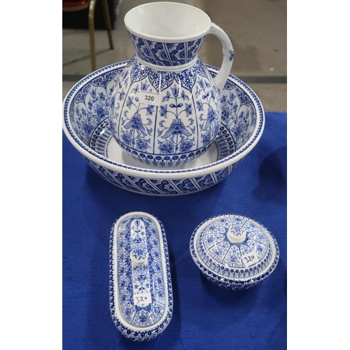 320 - A Wedgwood Brocade pattern washset