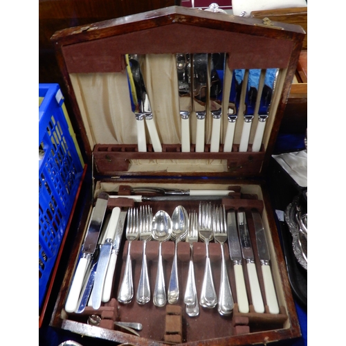 359 - A collection of EPNS including a cased canteen of cutlery, EPNS entree dishes, a swing handled baske... 