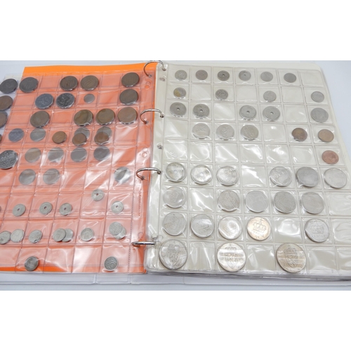 363 - CHINESE EMPIRE CASH COINS together with coin collectors sheets from China, Singapore, South Africa, ... 