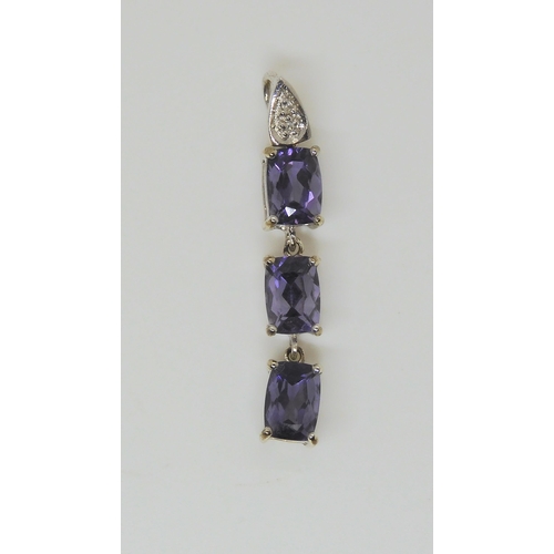 571 - A 9ct white gold blueberry quartz and diamond pendant, length 3.5cm, weight 1.9gms