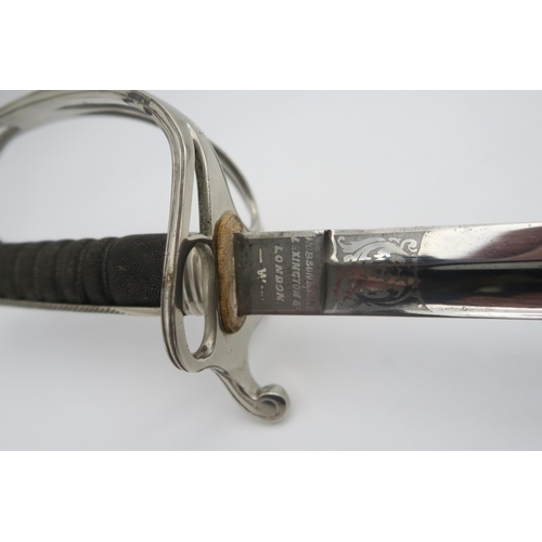 391 - A George V Royal Artillery officer's dress sword by Hobson & Sons, London, with engraved blade, ... 