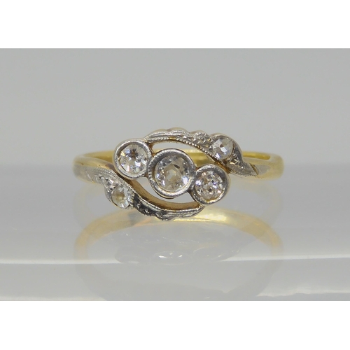 566 - An 18ct gold vintage five stone diamond ring, set with estimated approx 0.20cts of old cut diamonds,... 