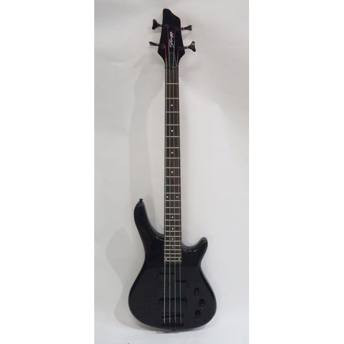 469C - STAGG electric bass guitar in black with soft gig bag