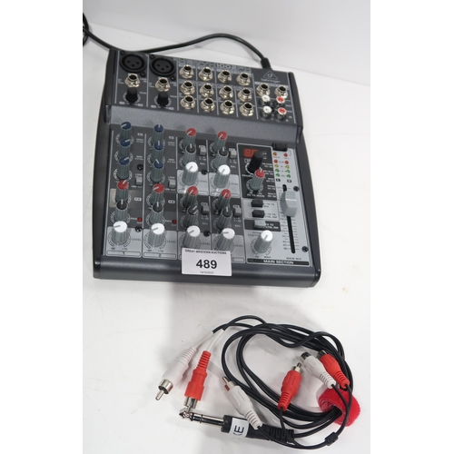 489 - BEHRINGER XENYX 1002FX effects mixer